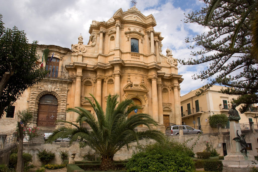 Villa Grazia Deluxe Lido di Noto Стая снимка