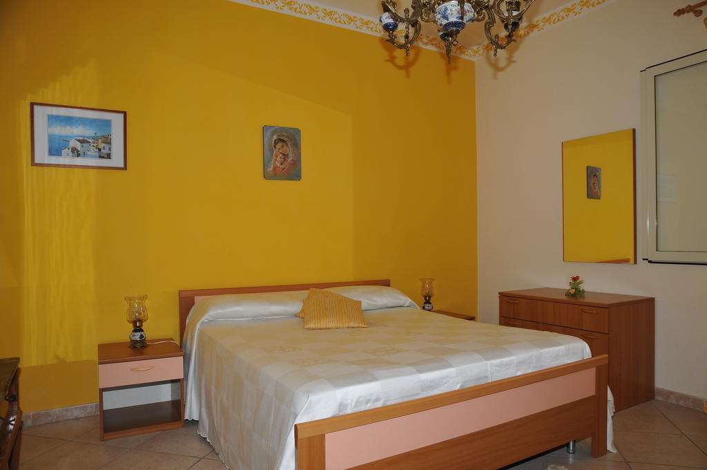 Villa Grazia Deluxe Lido di Noto Стая снимка
